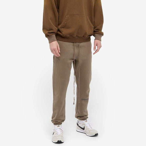 FEAR OF GOD ESSENTIALS SS21 SWEATPANTS TAUPE