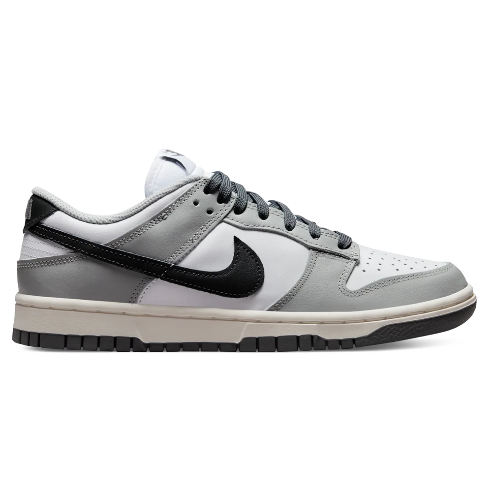 NIKE WMNS DUNK LOW 'LIGHT SMOKE GREY'